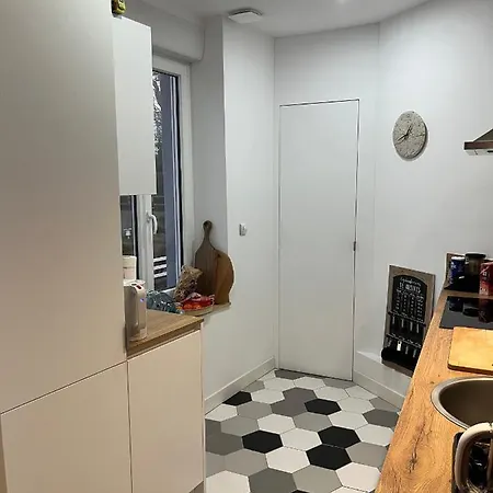 Le Petit Universel *